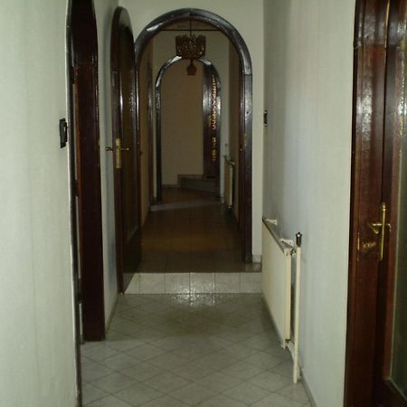 Hotel Palota Budapeste Exterior foto