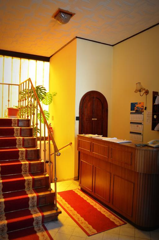Hotel Palota Budapeste Exterior foto